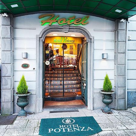 Hotel Potenza Napels Buitenkant foto